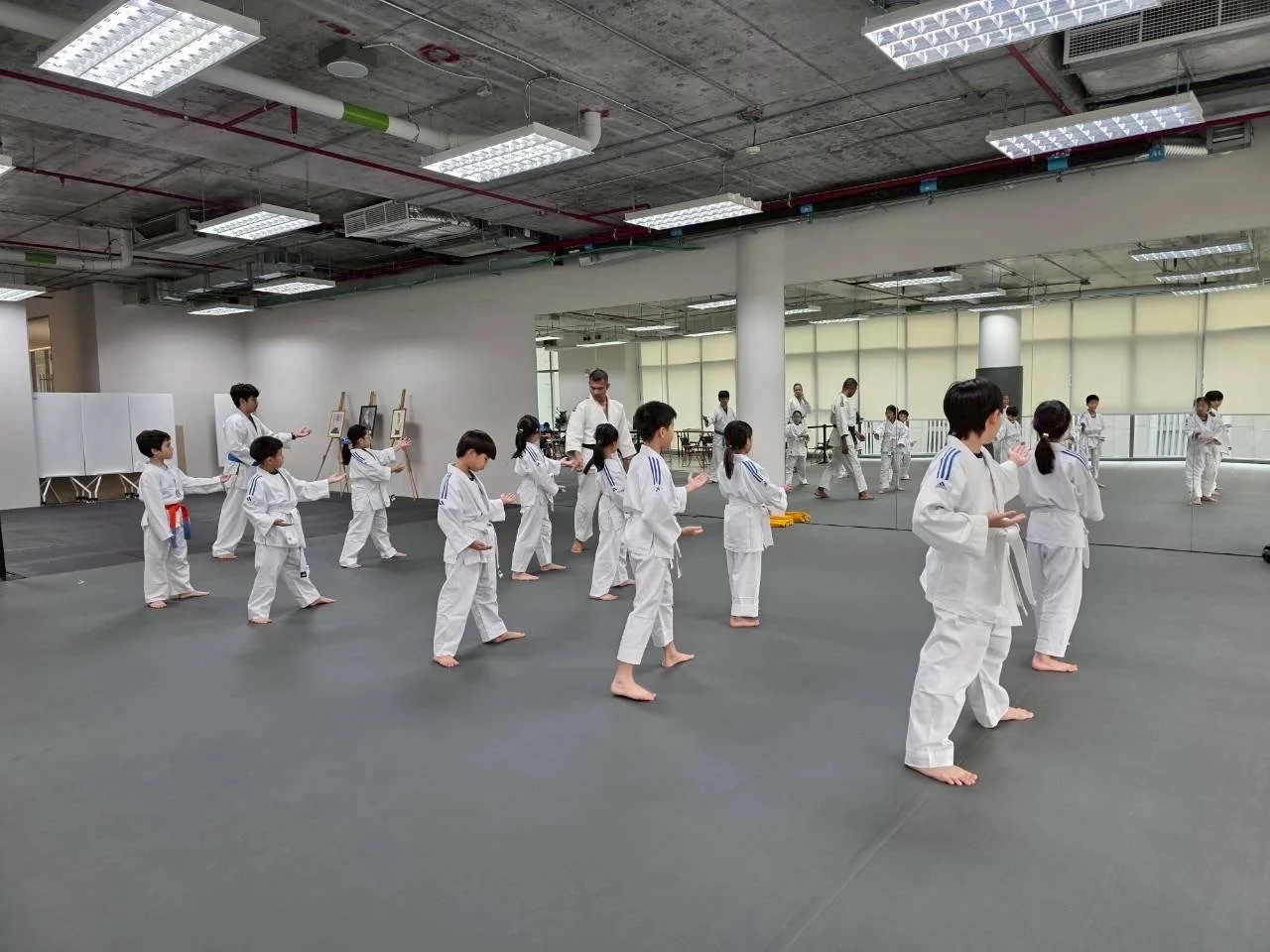 LINE_ALBUM_11-12 Oct Aikido Camp_260519_15.jpg