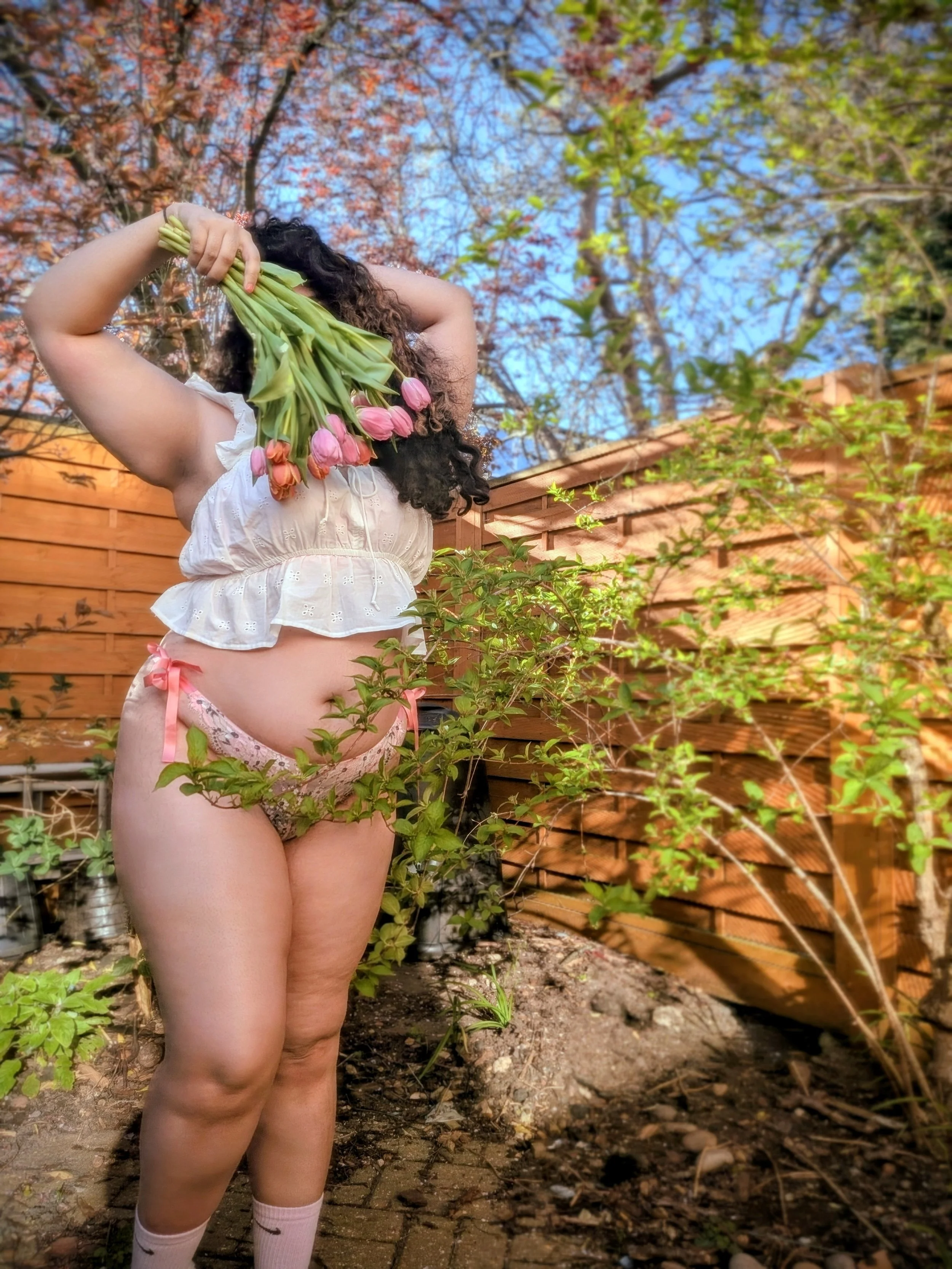 Miss Annie Hope in spring is now offering Kinky GFE and Submissive escort sessions in London