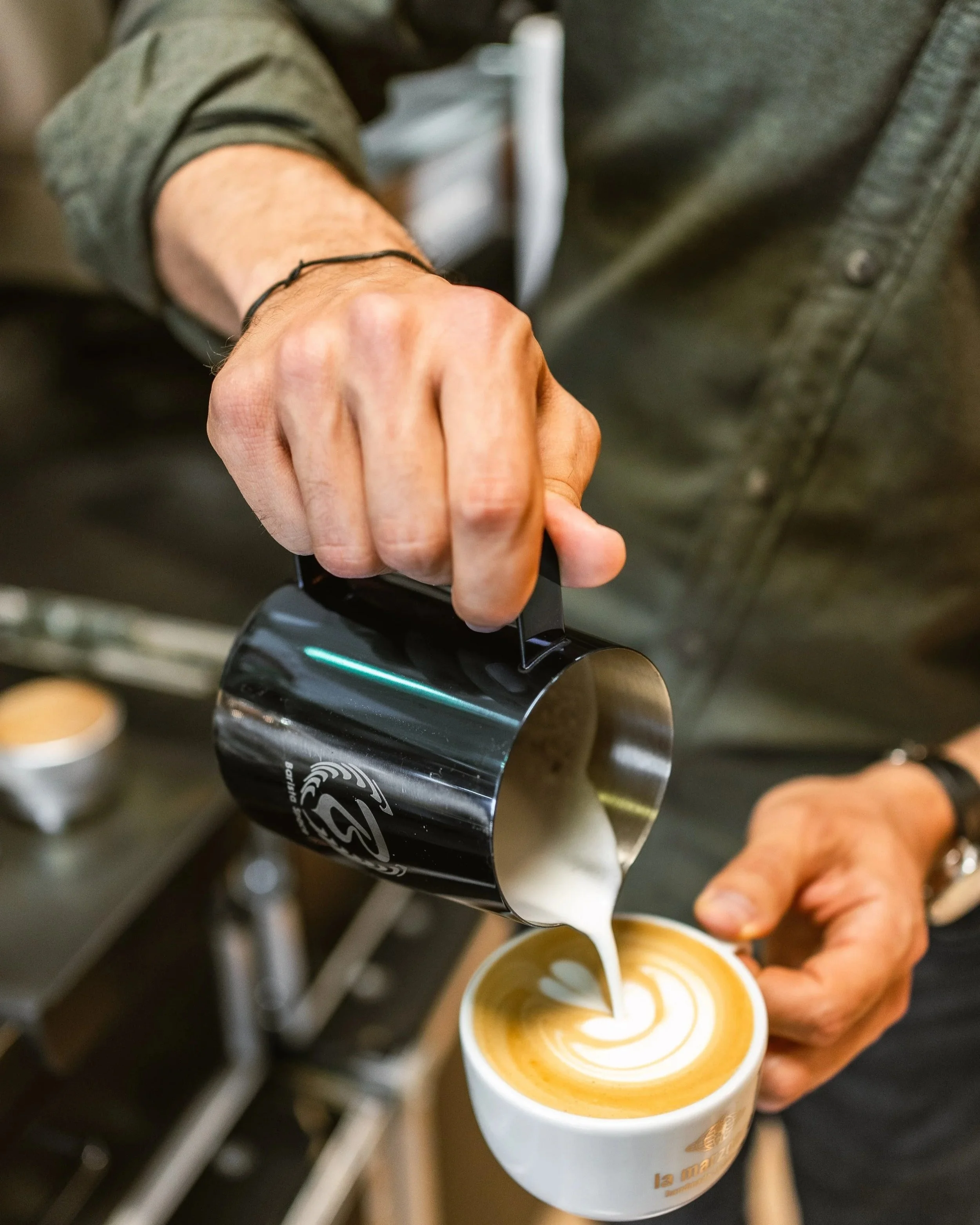Barista Latte Art Cappuccino Espresso La Marzocco