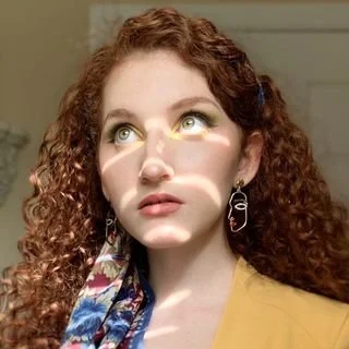 realemilyfitzgerald_mediakit_header_profile_picture.jpg