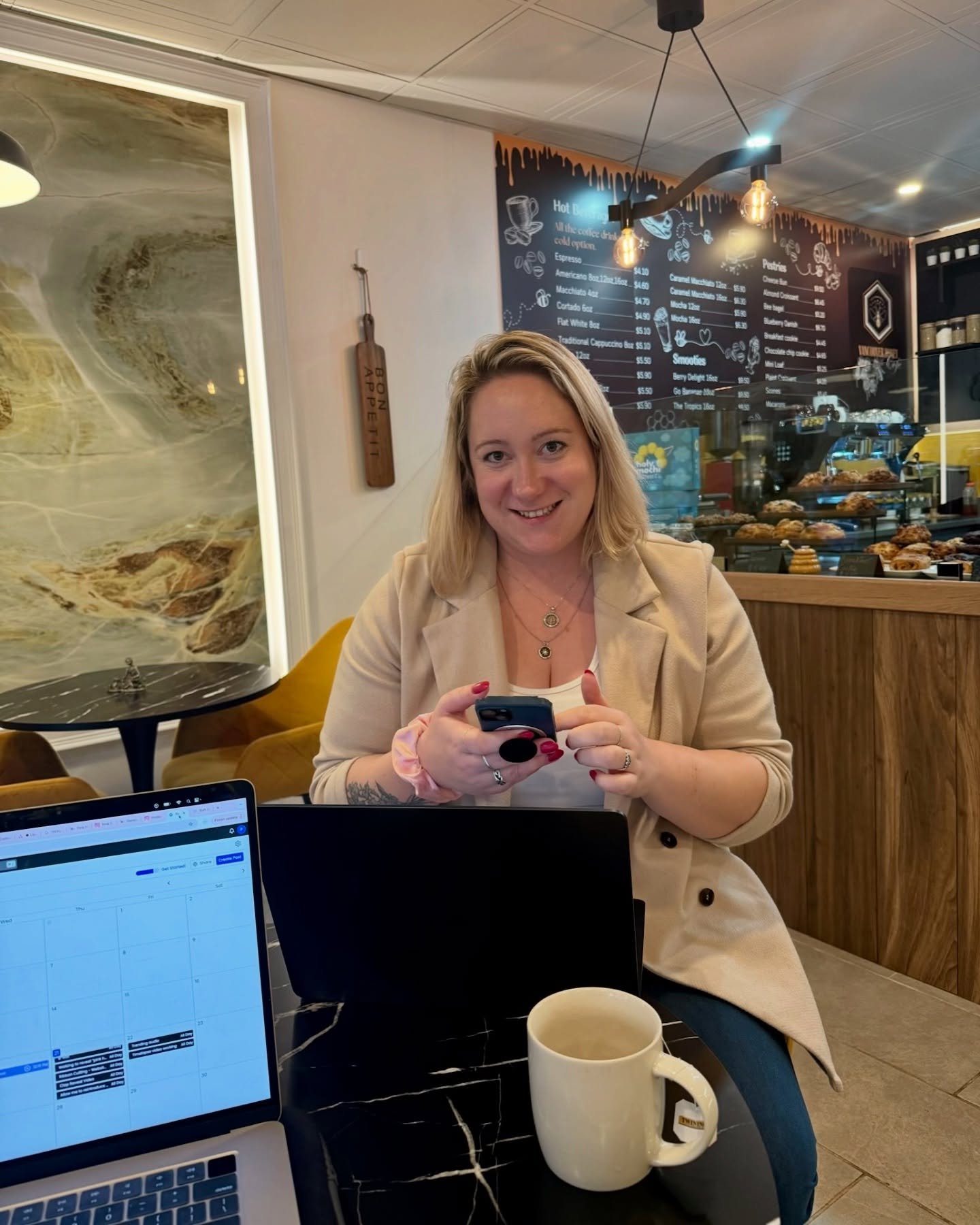 Happy Monday! 💖

Nothing like our favourite coffee spot to kickstart the week and power through our to-do list!

This week&rsquo;s goals:
- Build client content calendars
- On site content creation day
- Build monthly analytic reports 
- Client meet