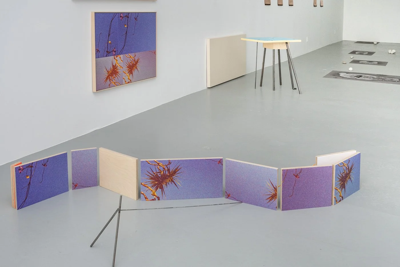 Light Metals Heavy Waits - espaces flottant - installation view