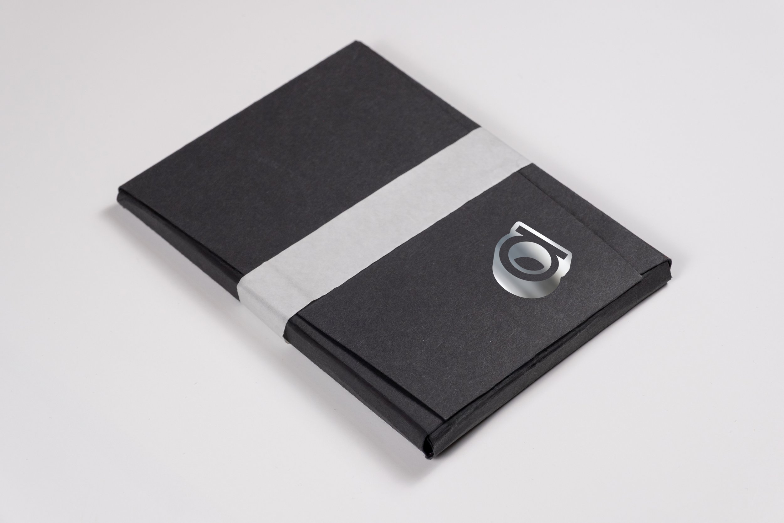 04_Package_front_fold-detail.jpg