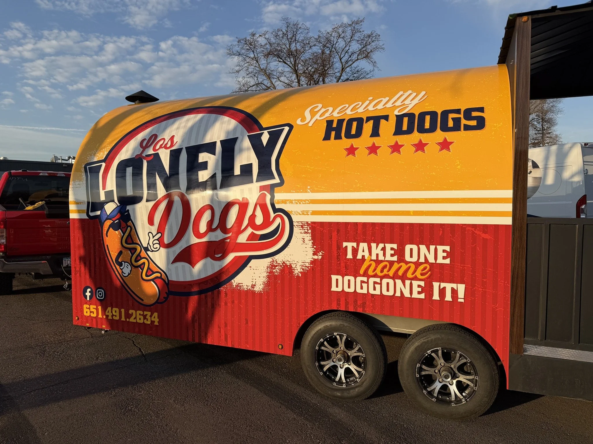 Los Lonely Dogs 