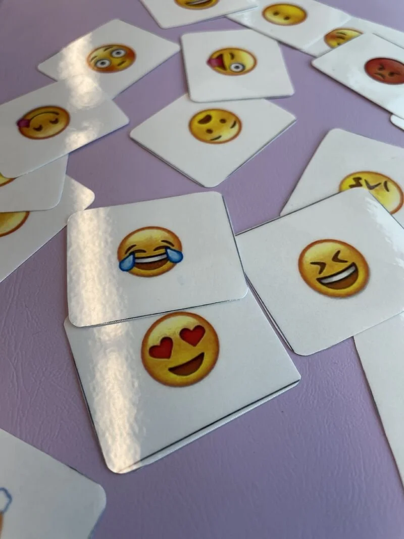 Lernkarten zur Wolf- und Giraffensprache aus der Empathy Challenge für Gewaltfreie Kommunikation bei Kindern.