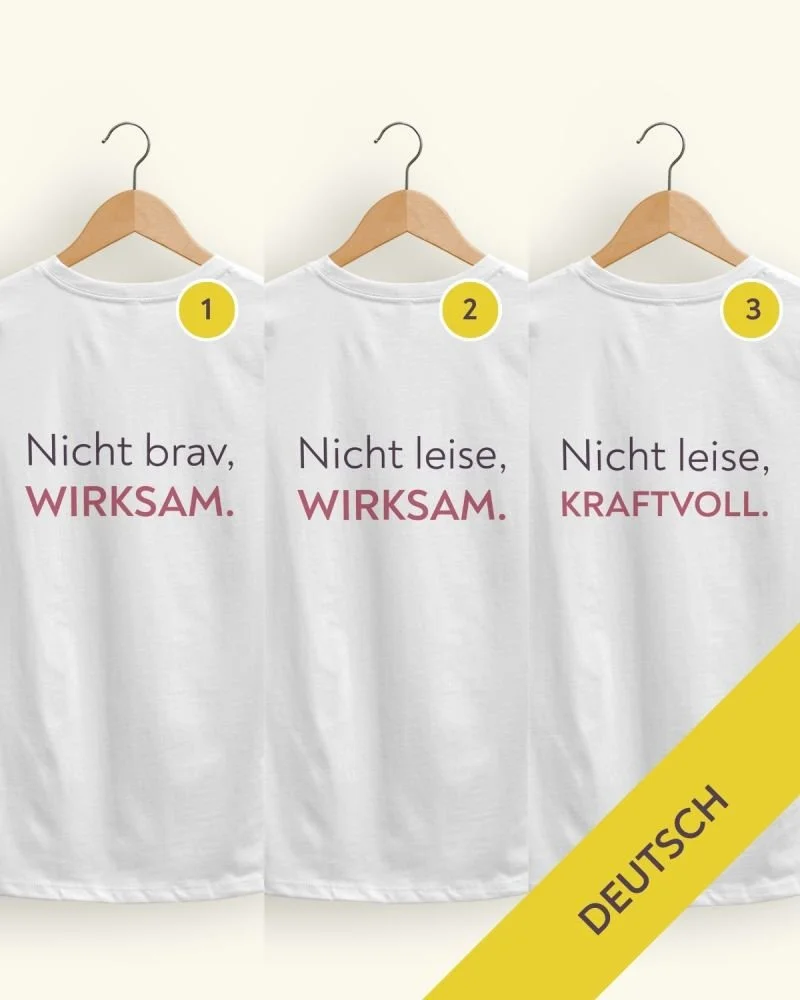 MADITA Team T-Shirts mit bestärkenden Statements auf Deutsch aus dem Circle of Joy – sichtbar für weibliche Solidarität.