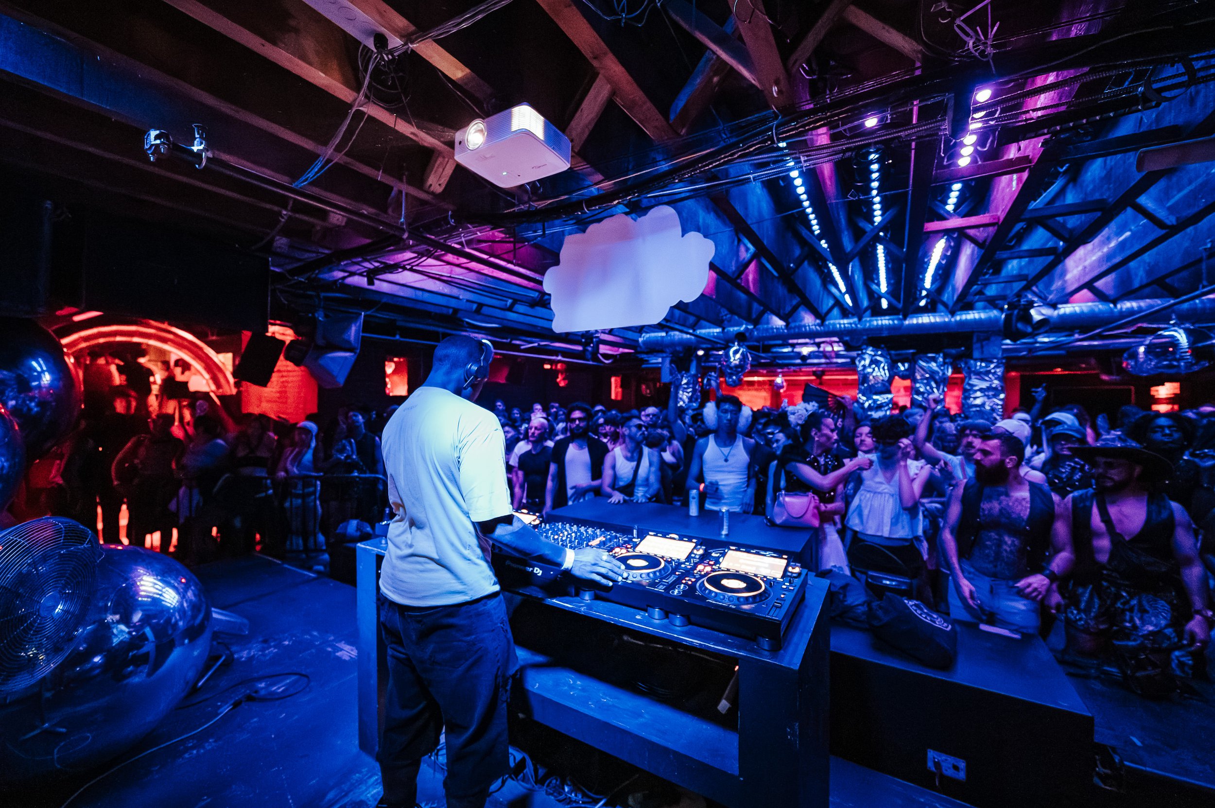 LSDXOXO-Village_Studios-Pride-Timothy_Nguyen-20250803-29.jpg