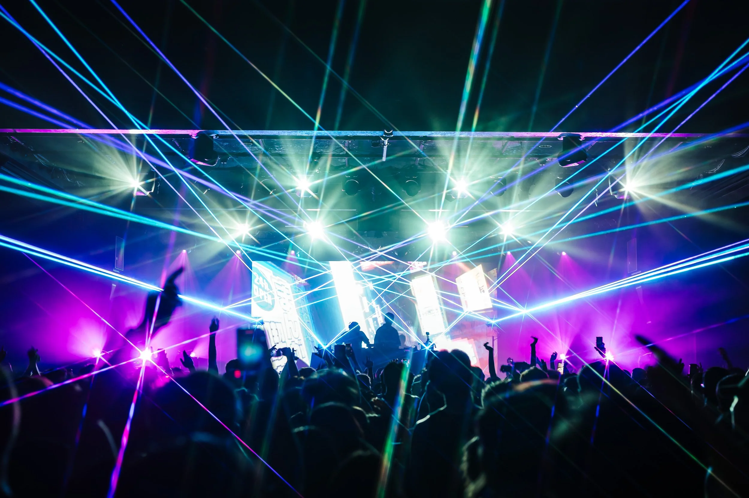 ARMNHMR-Commodore_Ballroom-Timothy_Nguyen-20250906-40.jpg