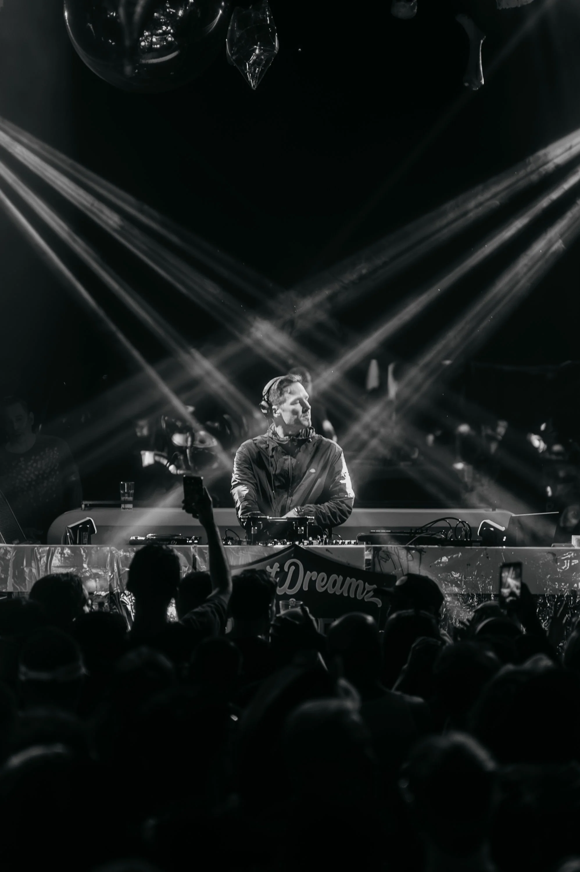 Darude-Celebs-Timothy_Nguyen-20251101 (25 of 136).jpg