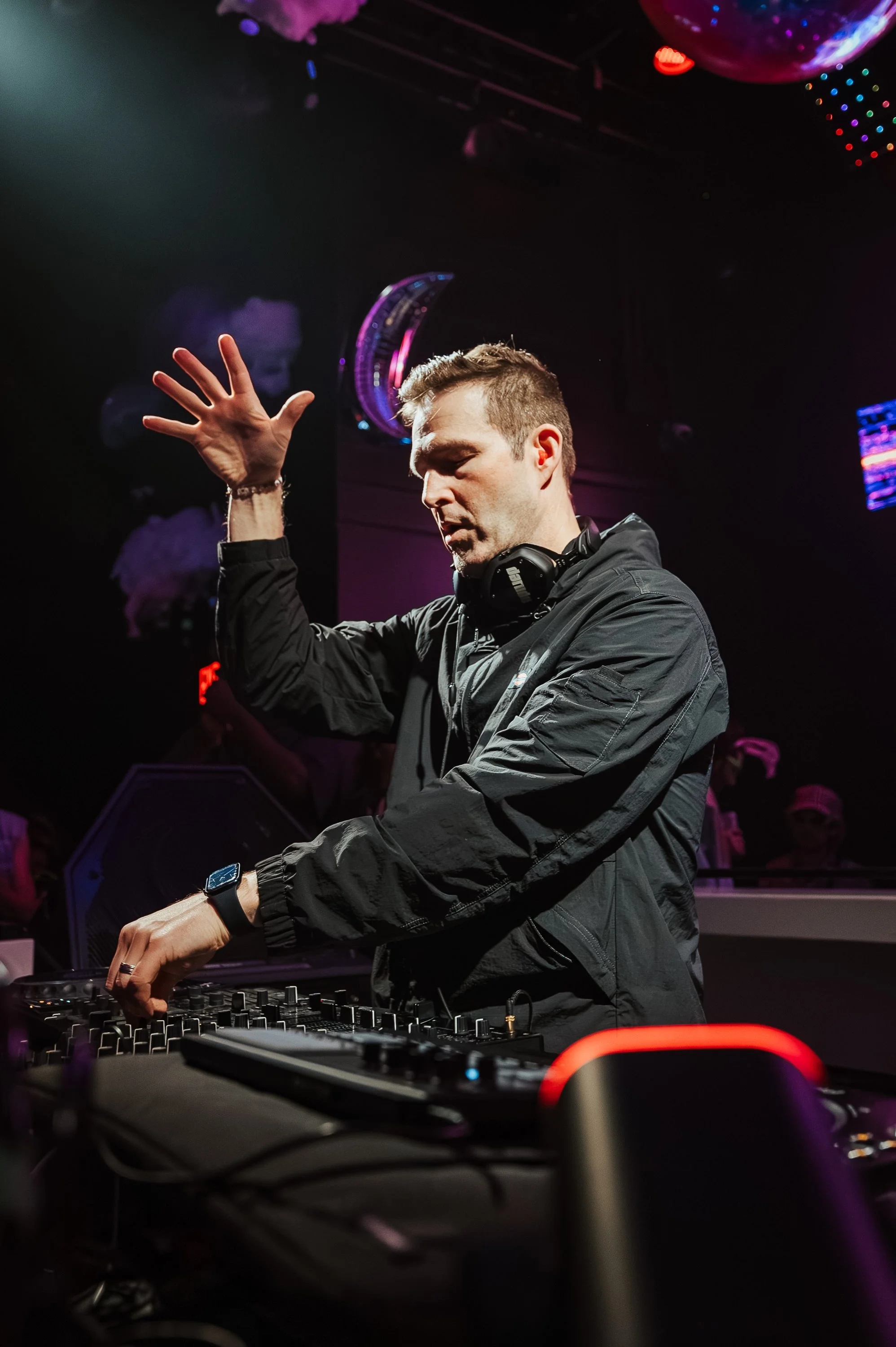 Darude-Celebs-Timothy_Nguyen-20251101 (28 of 136).jpg