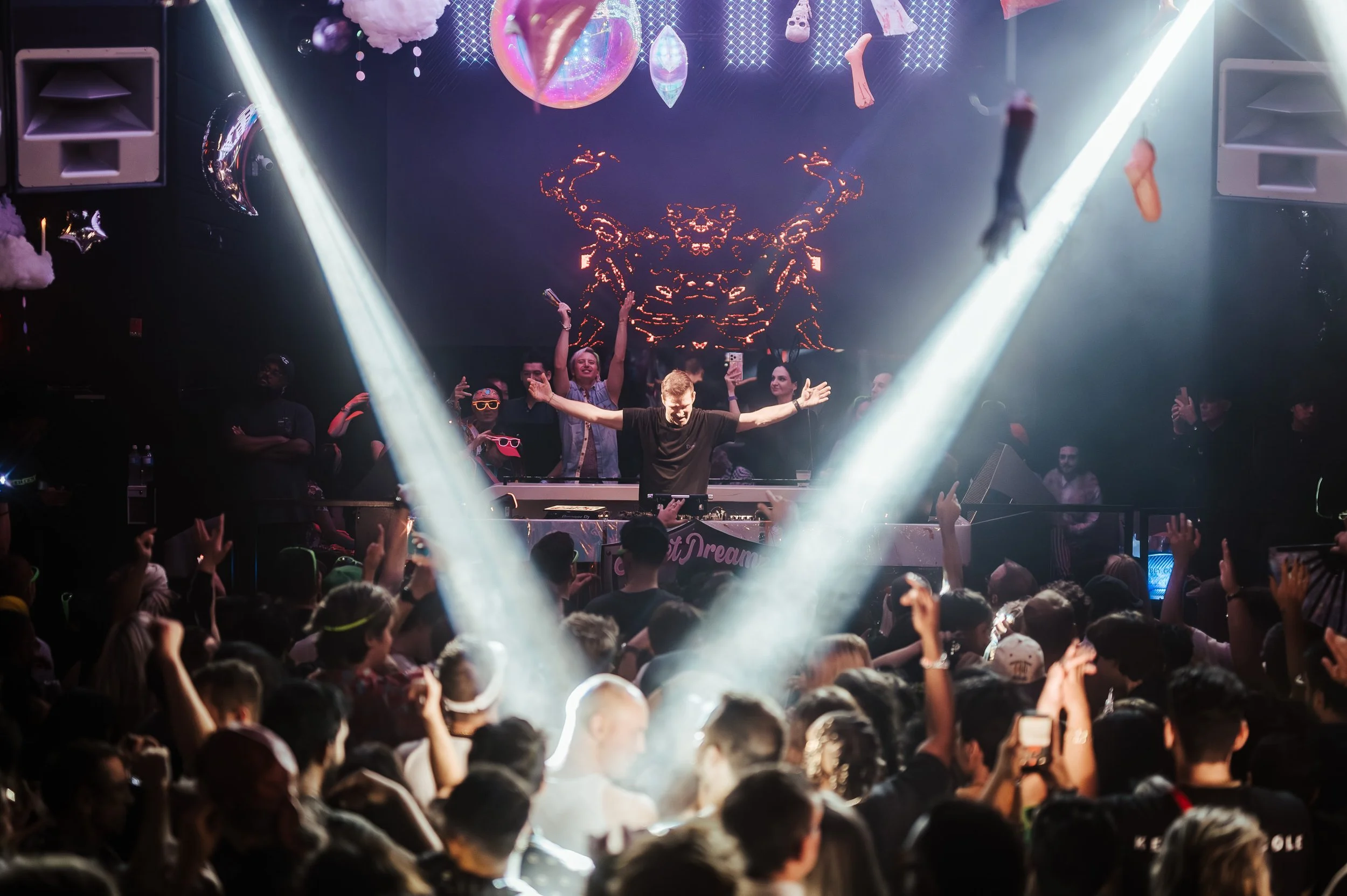 Darude-Celebs-Timothy_Nguyen-20251101 (107 of 136).jpg