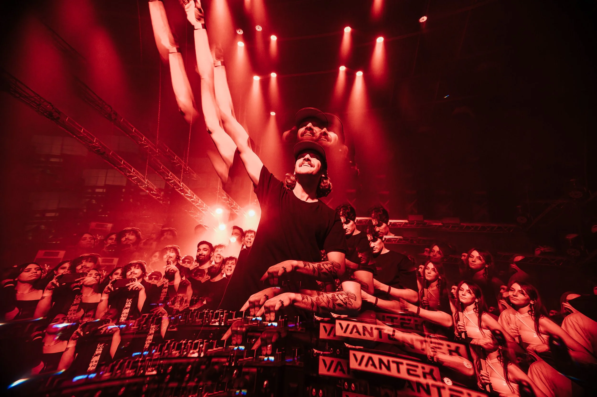 Lyny-Industrial-Timothy_Nguyen-20251114 (49 of 76).jpg