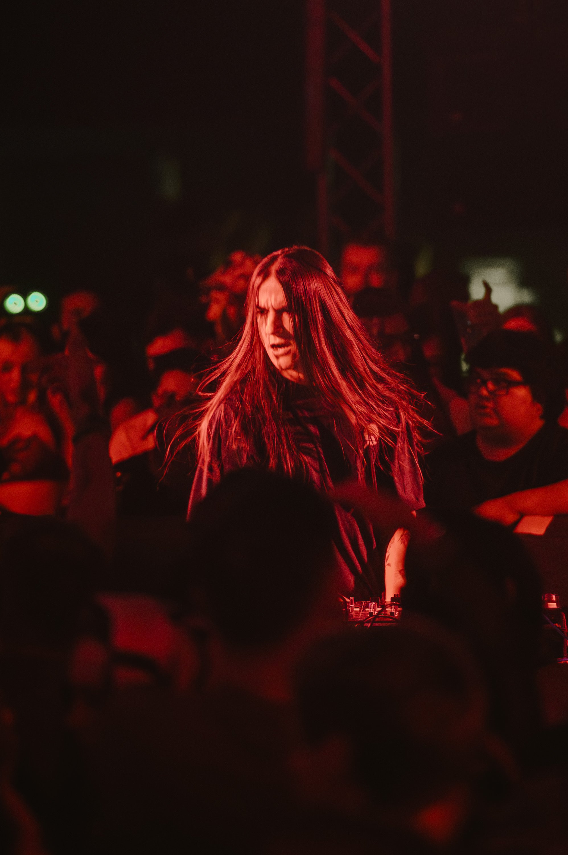 Mersiv-Commodore_Ballroom-Timothy_Nguyen-20251120 (16 of 60).jpg