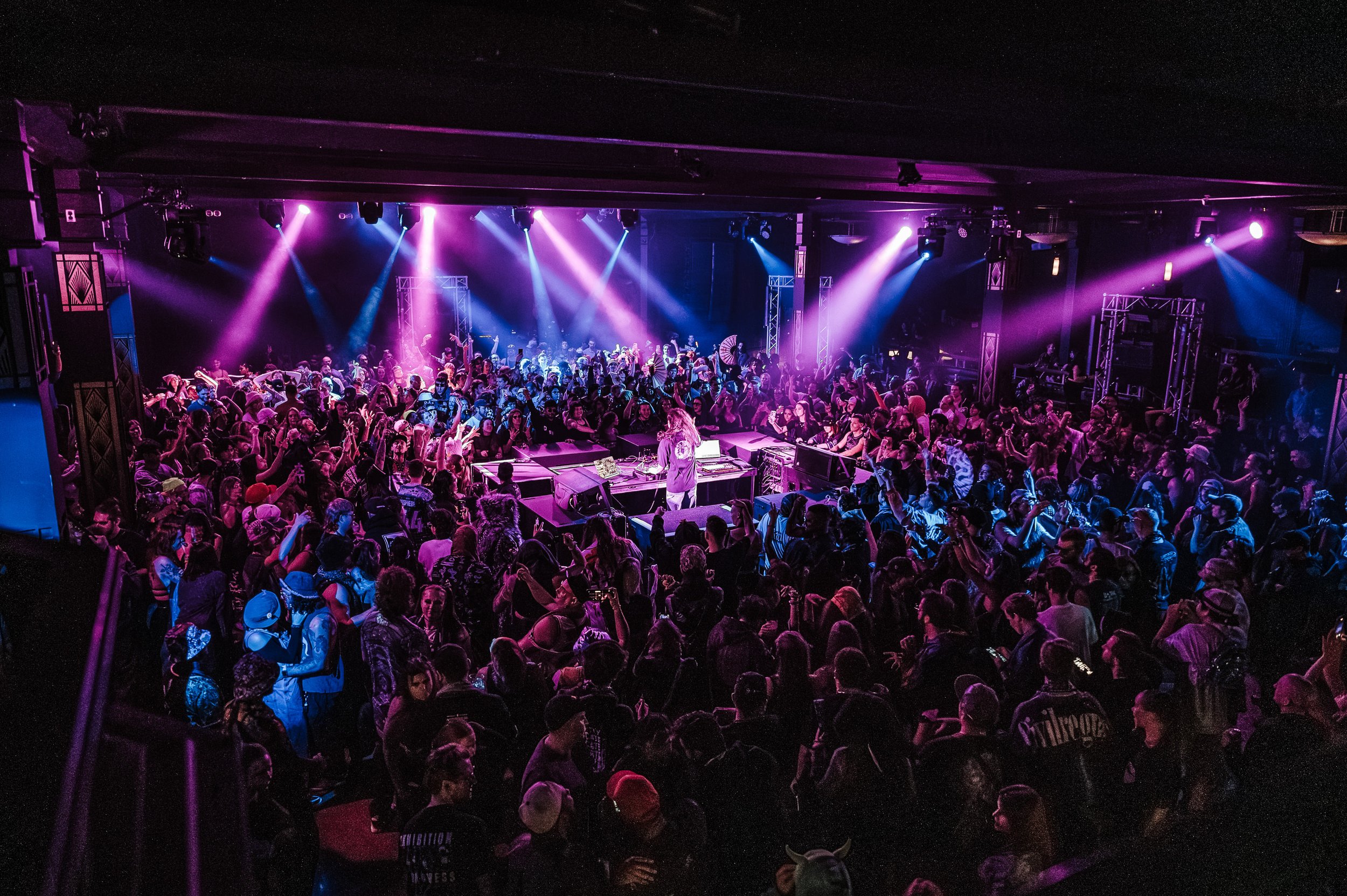 Mersiv-Commodore_Ballroom-Timothy_Nguyen-20251120 (44 of 60).jpg