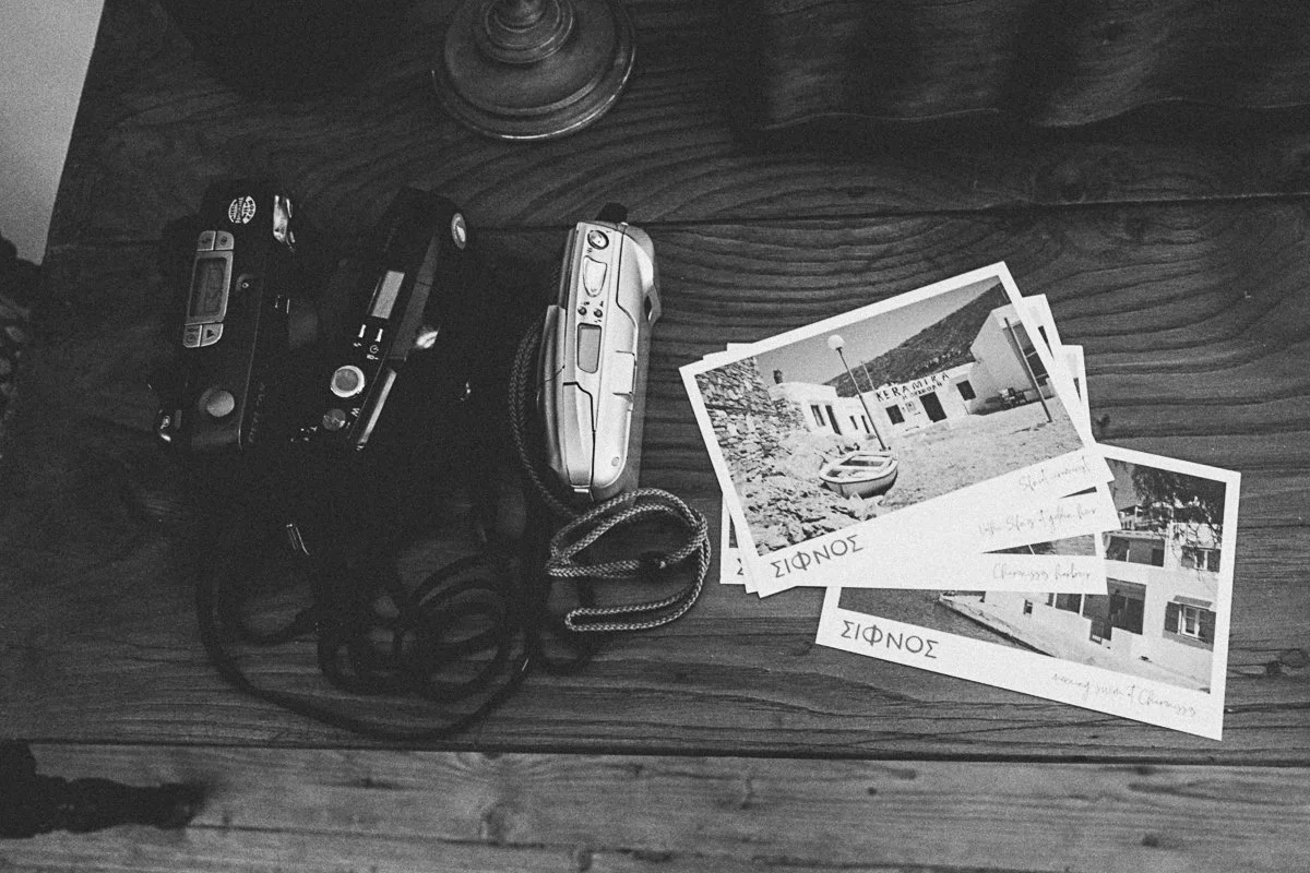 The Aesthetic of Sifnos: Neoclassical Lines and Culinary Storytelling