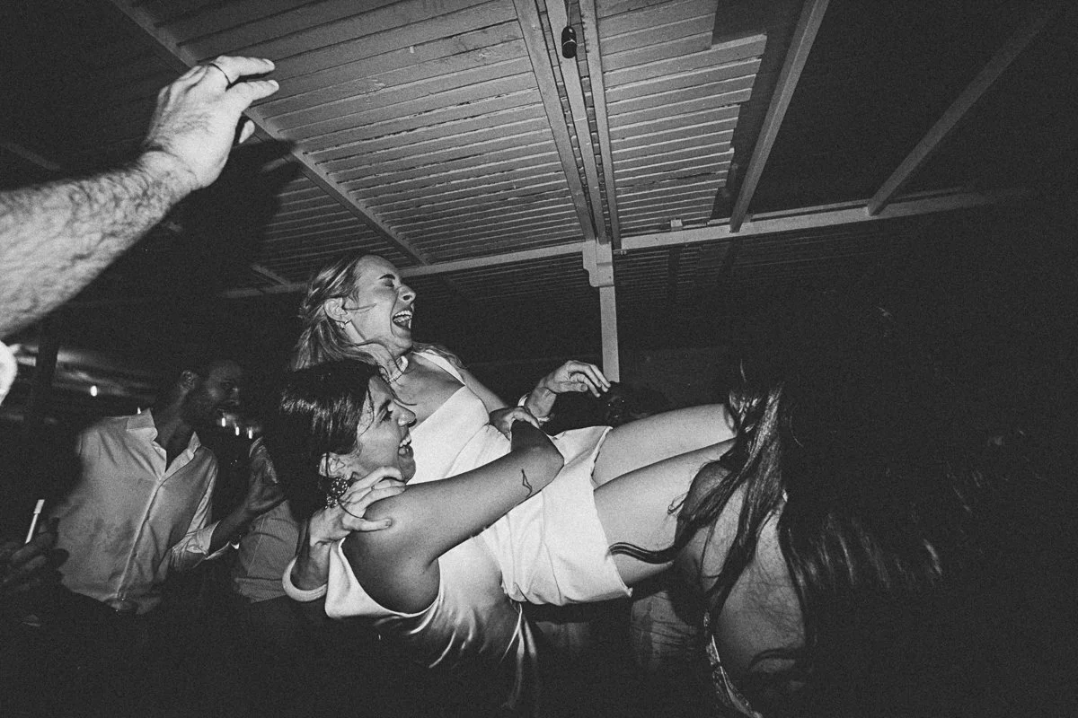 2025 web bw Folegandros Wedding Amy Nikolas-39.jpg