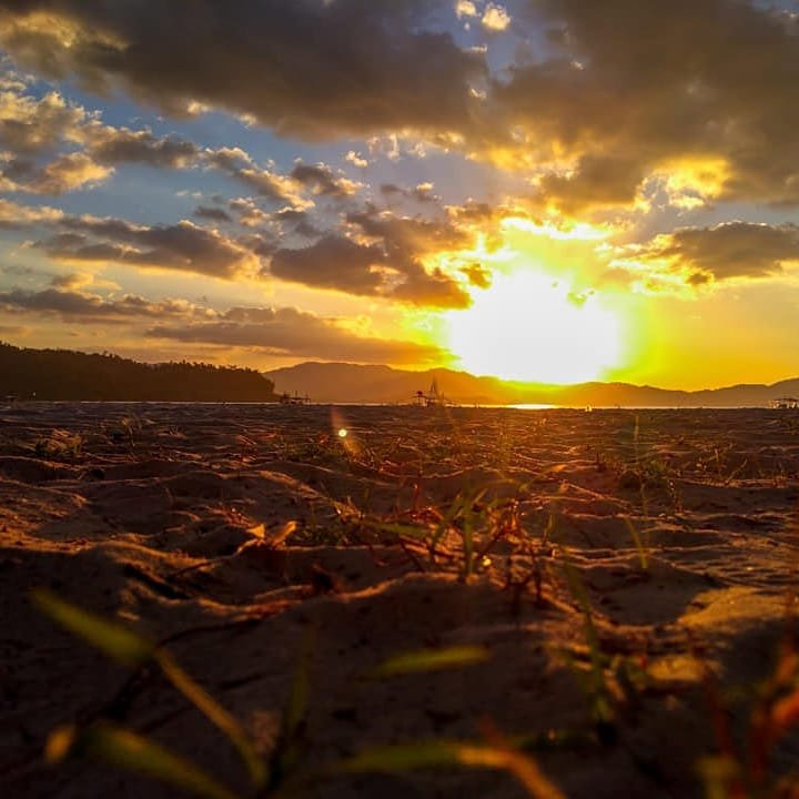 Sunset 
Ferellee Beachfront Inn, Port Barton

#portbarton #palawan #beachfront #ferelleebeachfrontinn