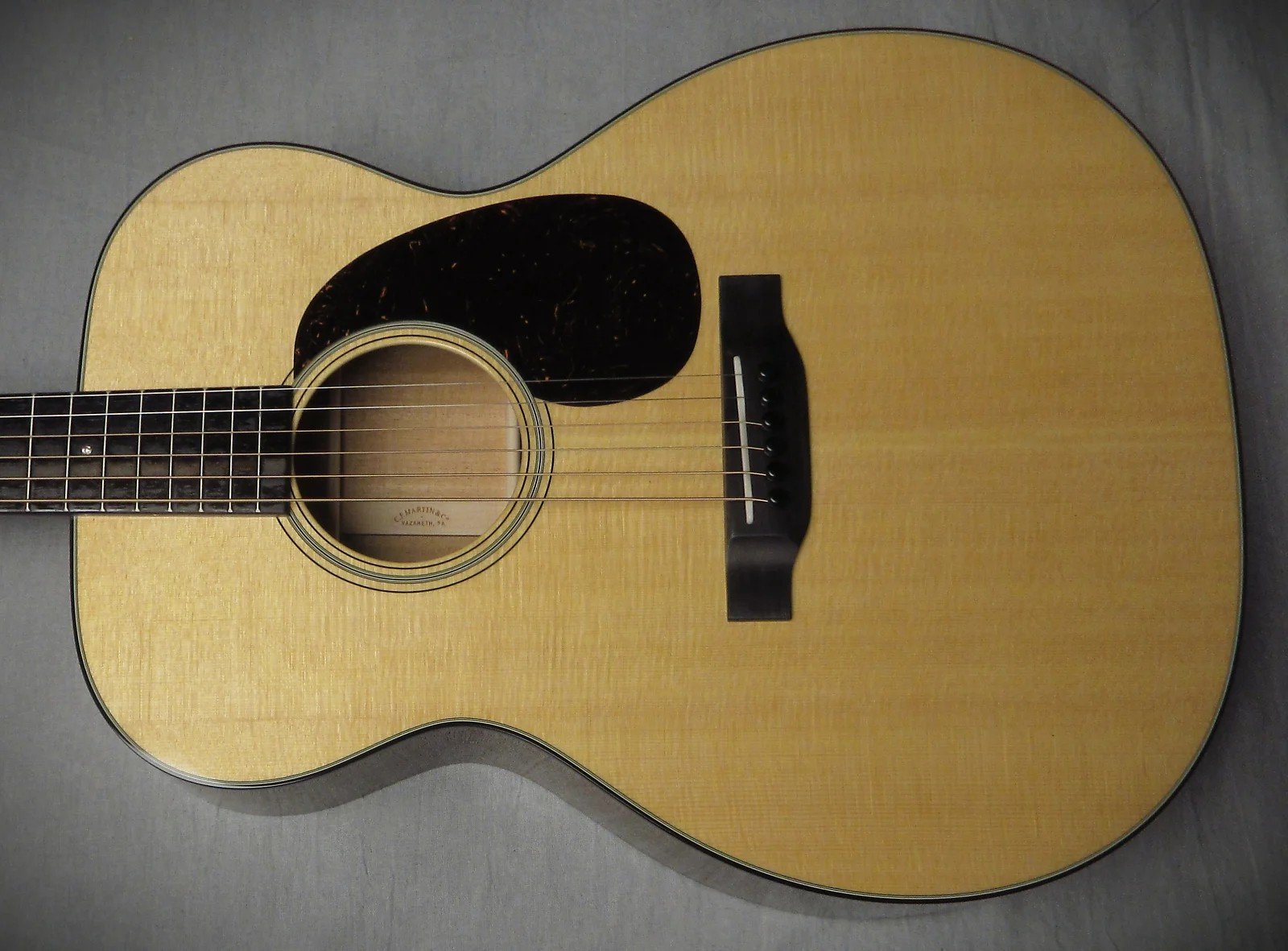 Martin 000-18 2025 Natural