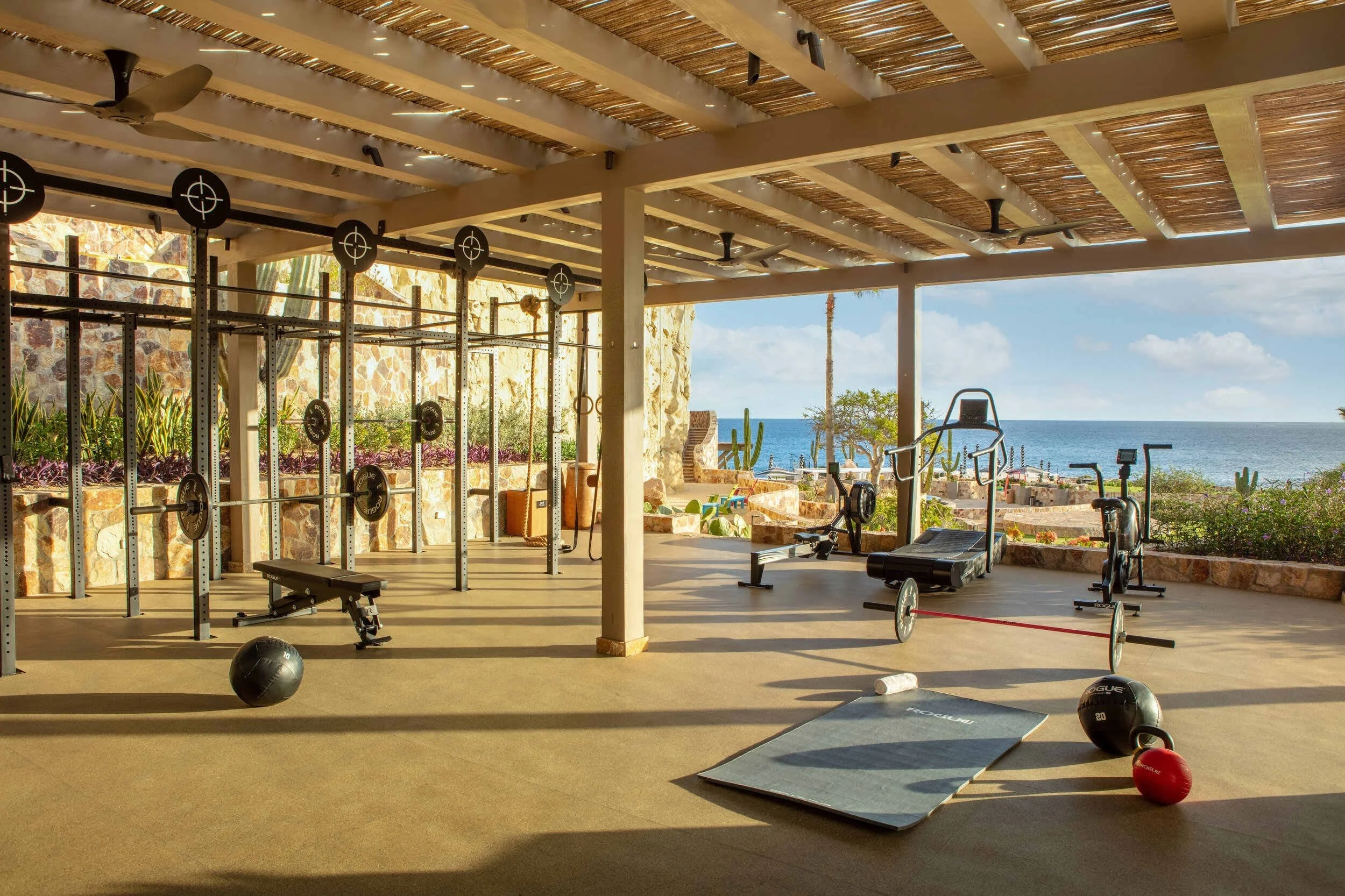 maravilla-los-cabos-covered-outdoor-gym-equipment-ocean.jpg