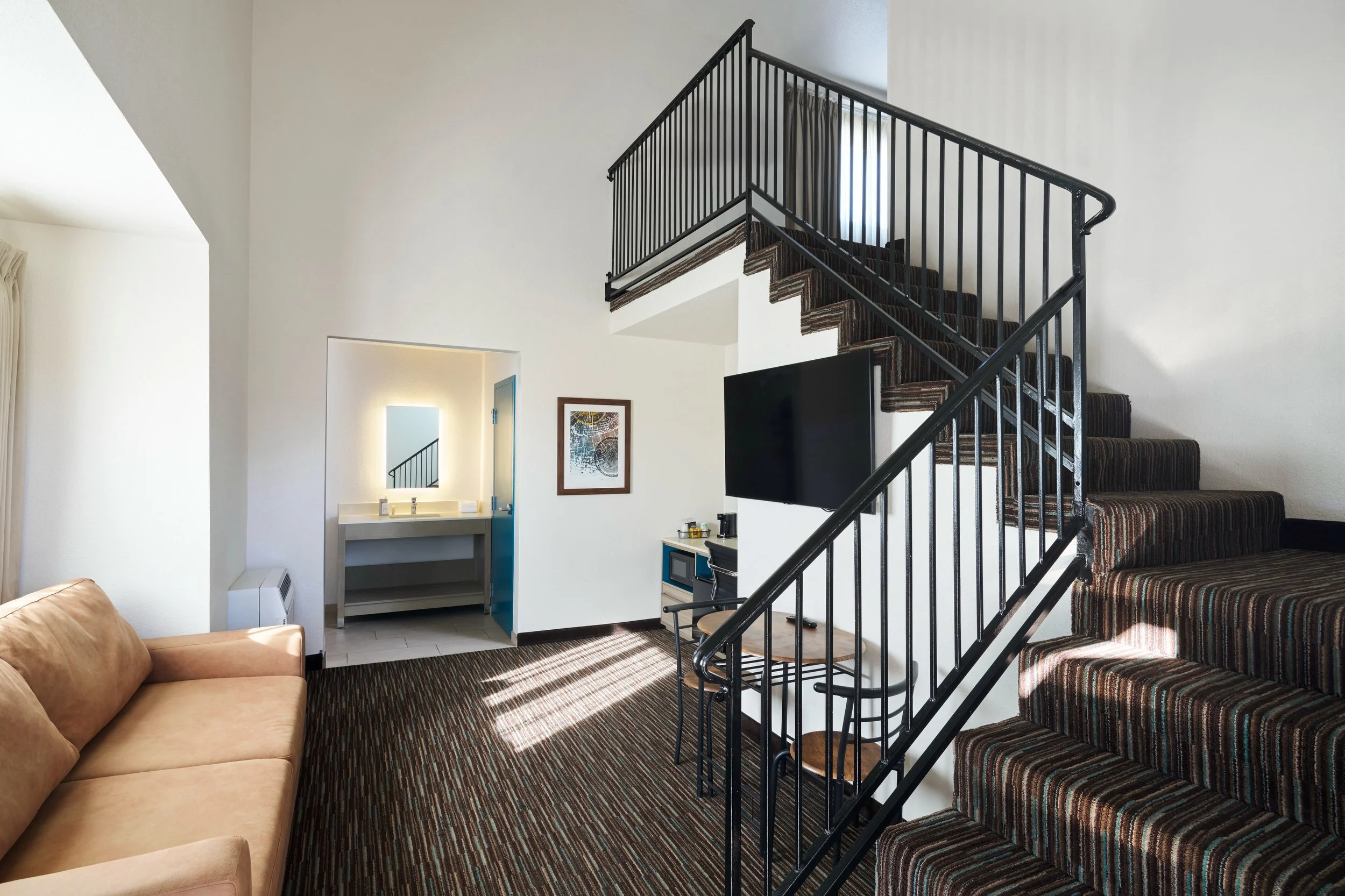 LHI_RM200LOFT_0658_HDR.JPG