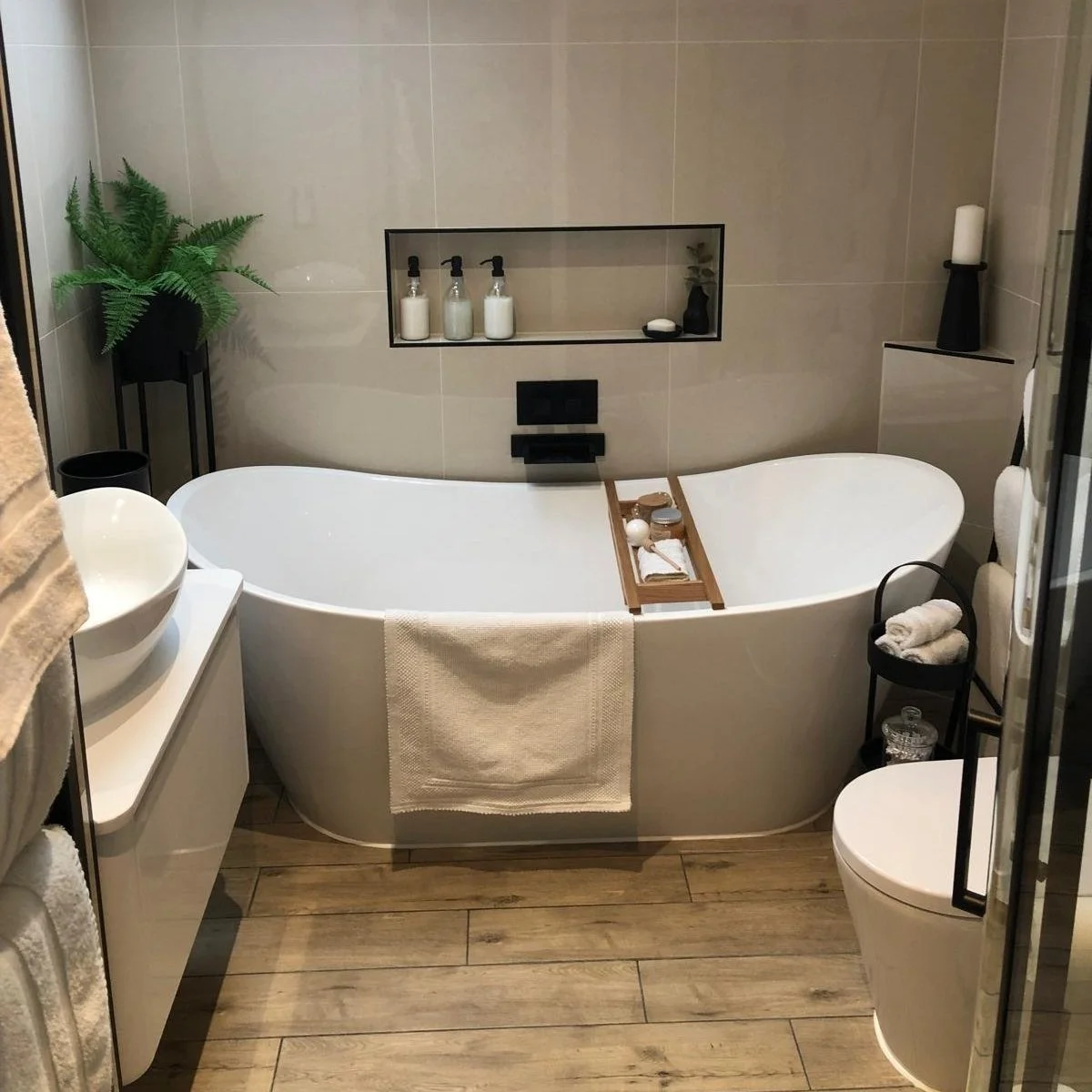 WhatsApp Image 2024-10-02 at 19.35.31.jpg