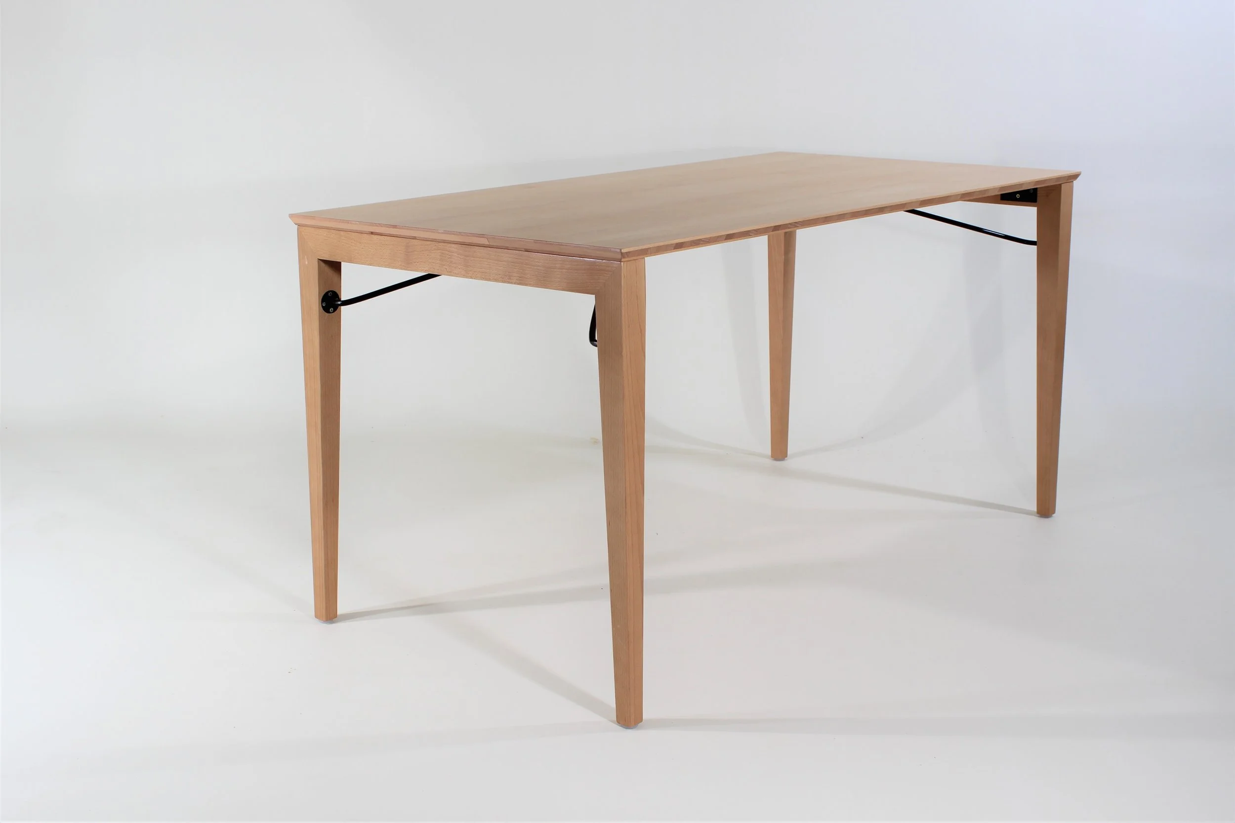 Mod. KT 01 mit Dreischichtplatte