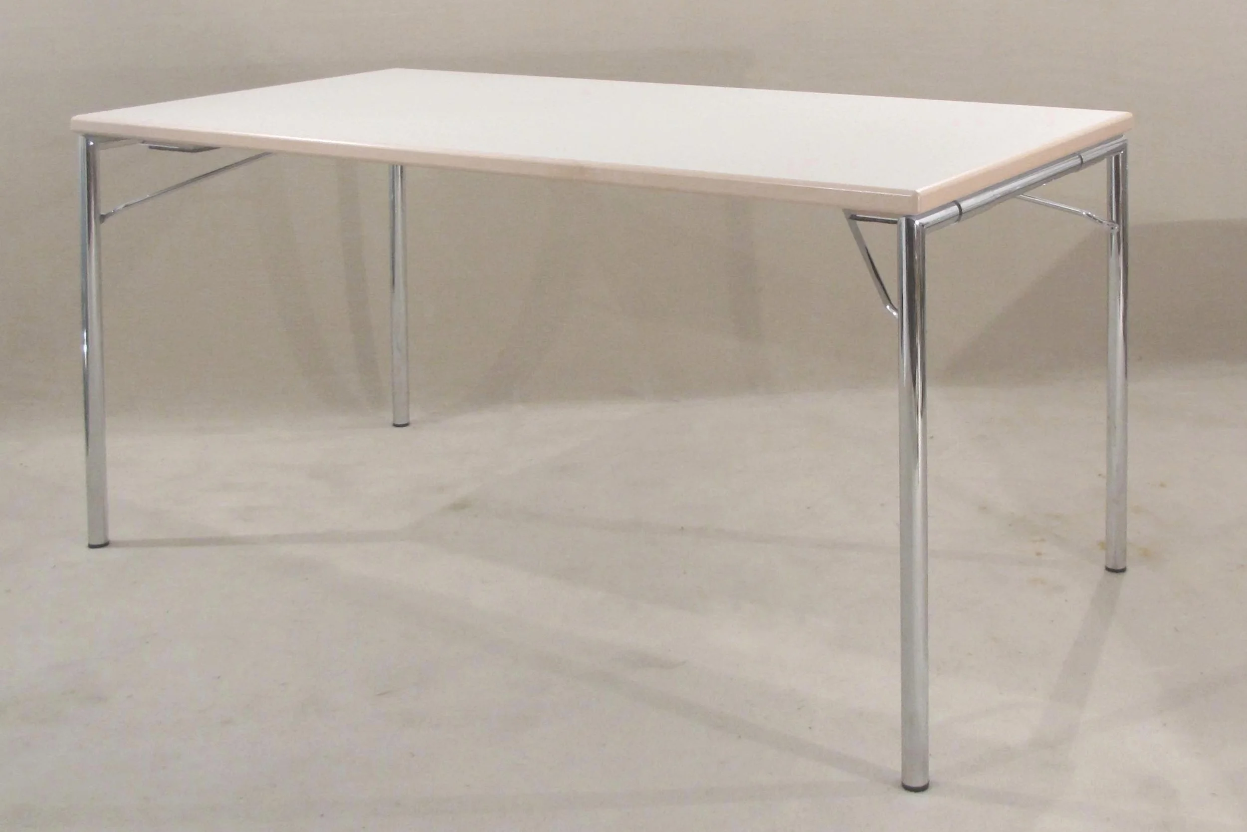 Mod. KT 01 2001 Seitenrahmen auf Gehrung, mit Chromlagerschalen