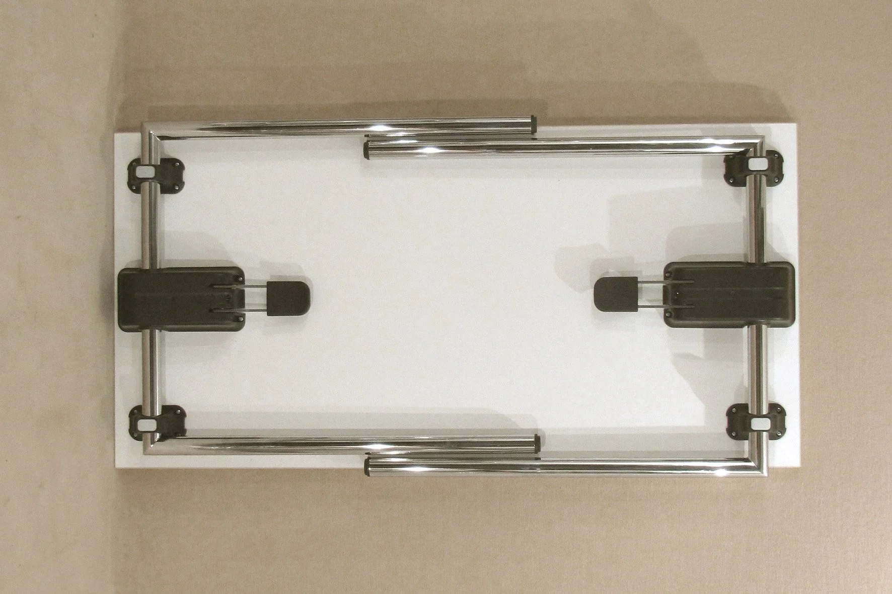 Mod. KT 03 4-Fuß Unterseite