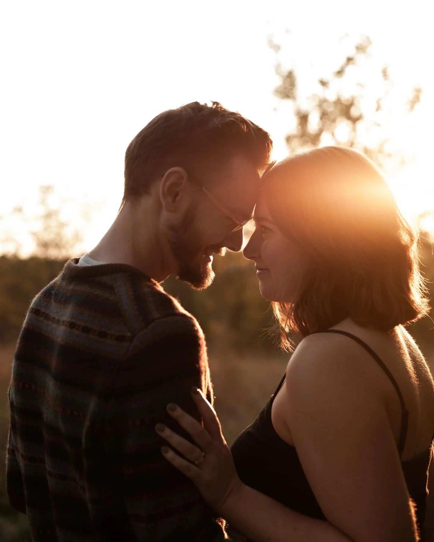 Info about booking a fall mini-session either me is live and I couldn&rsquo;t be more pumped for photographing all your beautiful faces during my favorite season of the year!

Fall 2025 Mini-Sessions fall 🍁 
Saturday, October 18 from 5-6pm
$125/per 