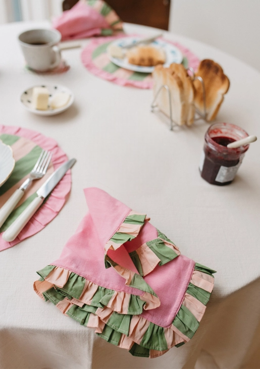 Dolly Napkin1-Photoroom-Photoroom.png