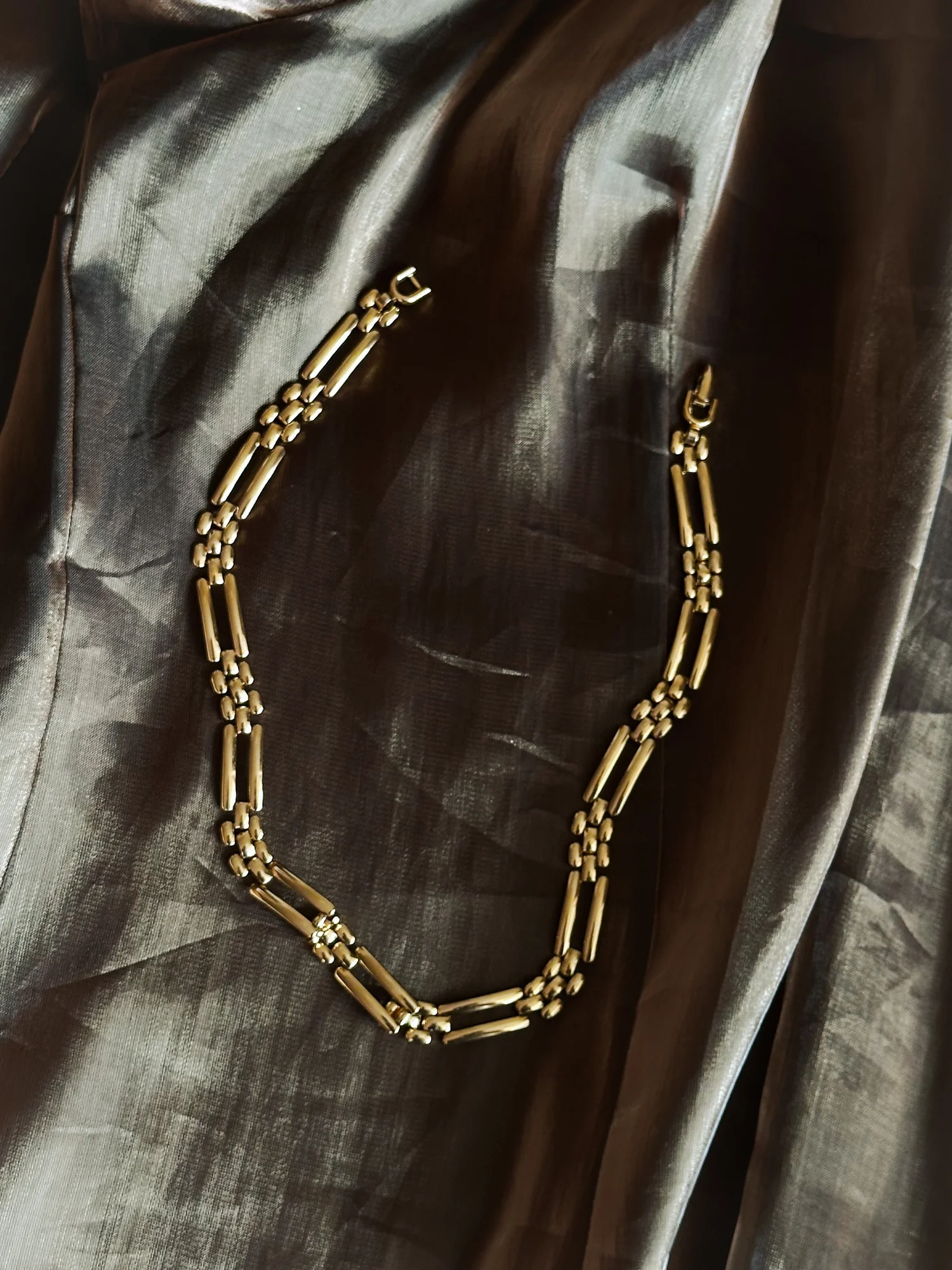 80s-90s Vintage Monet Chain With Panther and Rectangular Links