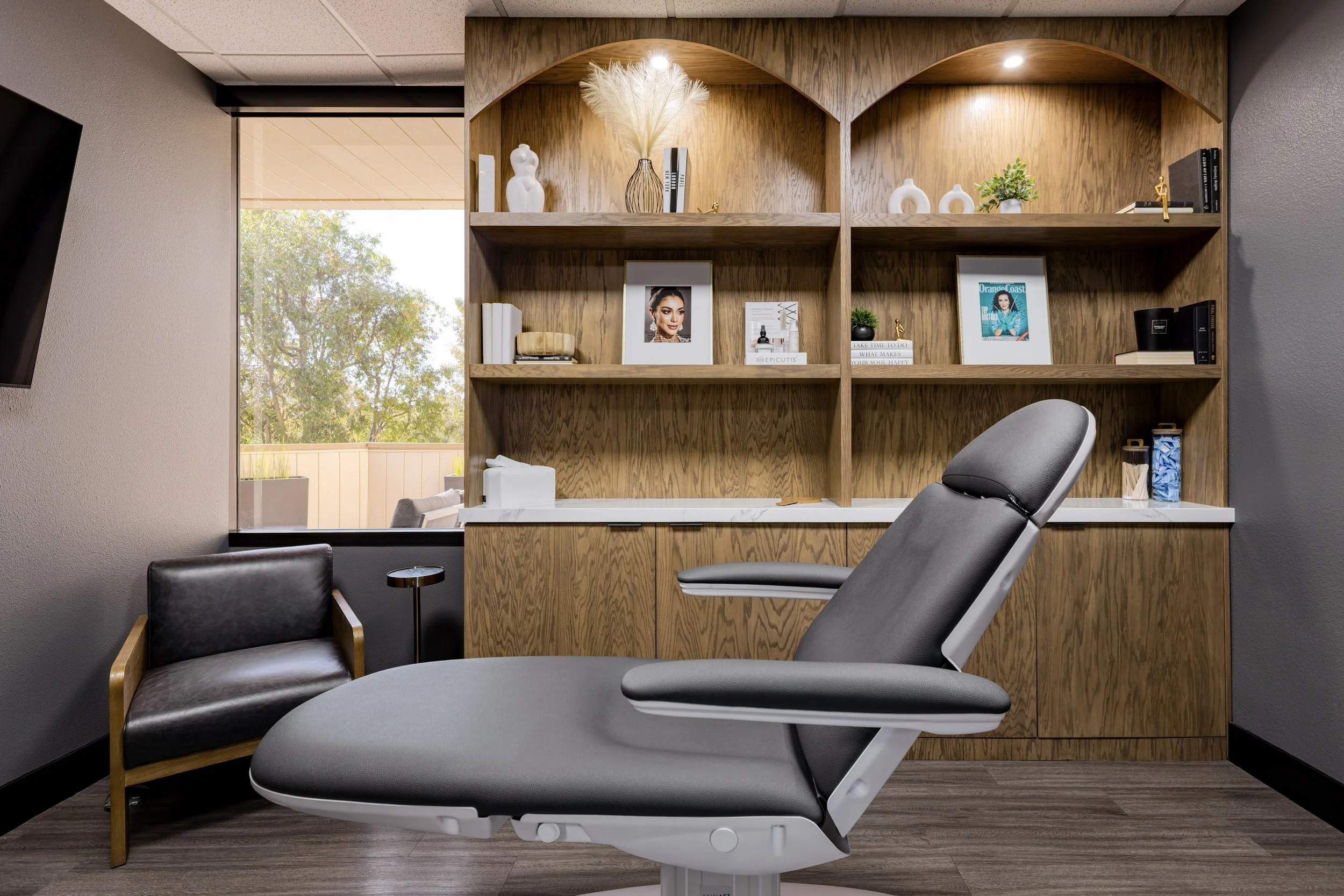 16-39 Creek Rd 280 (Masters Medspa).jpg