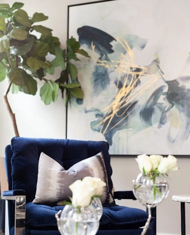 That pop of navy you didn&rsquo;t know your feed needed.⁠
.⁠
.⁠
.⁠
.⁠
#InteriorDesign #HomeDecor #InteriorInspo #HomeInspiration #DesignLife #InteriorStyling #HomeStyle #ModernInteriors #InteriorArchitecture #BedroomDesign #LuxuryInteriors #InteriorD