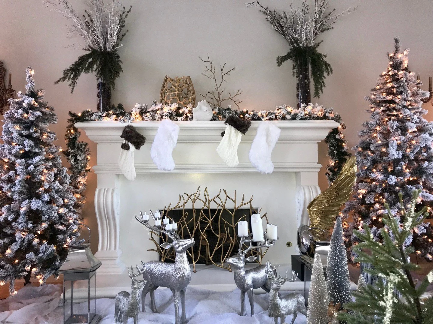 Happy Holidays! This weekend if you need us, we&rsquo;ll be somewhere between fluffing garland and positioning reindeer. Time to start decorating the house for the holidays!⁠
.⁠
.⁠
.⁠
.⁠
#InteriorDesign #HomeDecor #InteriorInspo #HomeInspiration #Des