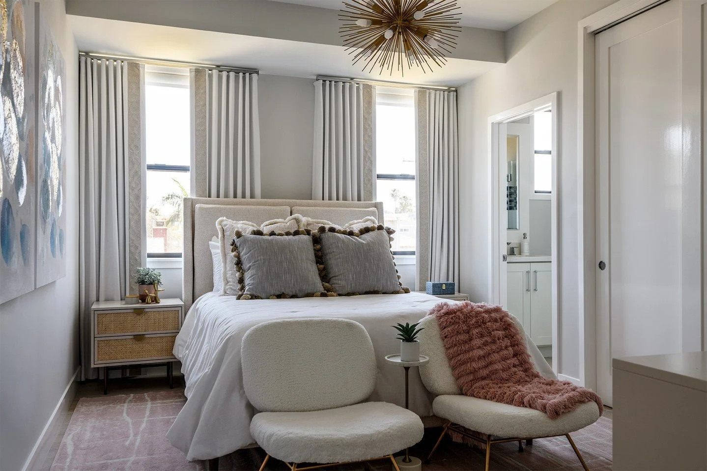 Happy Valentine&rsquo;s Day &mdash; where love lives in the details. 🤍⁠
.⁠
.⁠
.⁠
.⁠
#HappyValentinesDay #OCID #LuxuryInteriors #BedroomDesign #RomanticInteriors #InteriorDesignLovers #NeutralAesthetic #DesignDetails #SoCalDesign