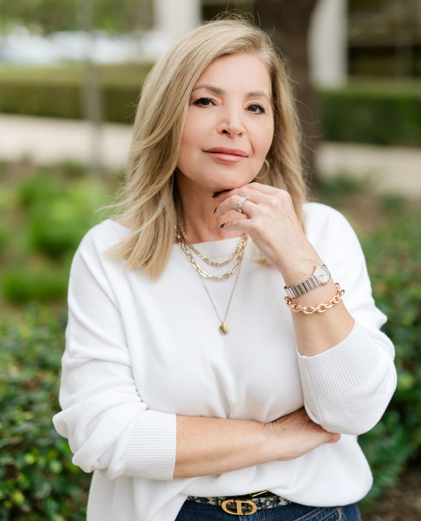 A little reintroduction for those who are new here!⁠
⁠
Hi, I'm Anita. ⁠
⁠
I'm the founder and principal designer of Orange Coast Interior Design. For over 20 years, I've been helping clients transform their homes, offices, and commercial spaces into 