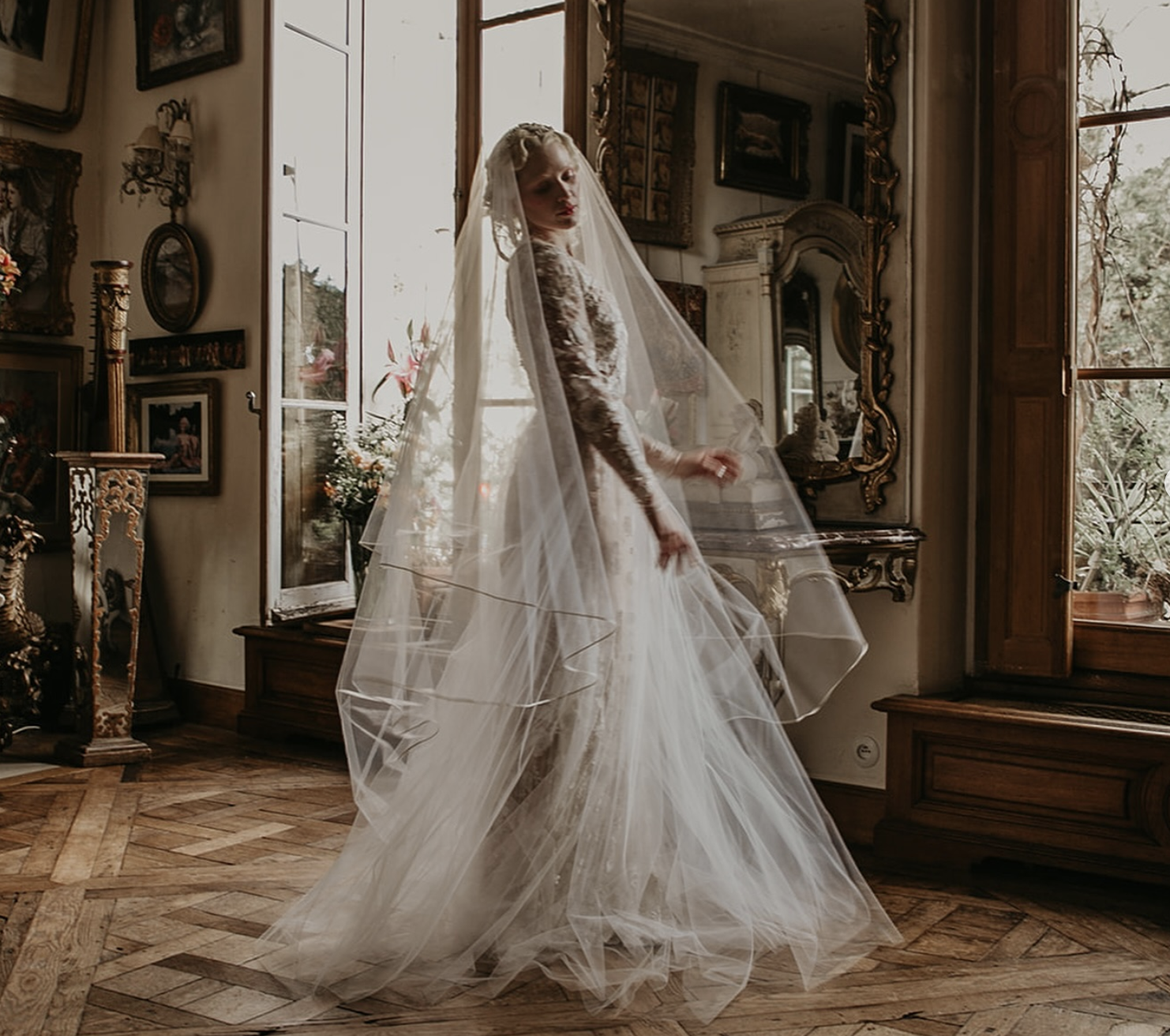 Ribbon Edge Cascade Veil