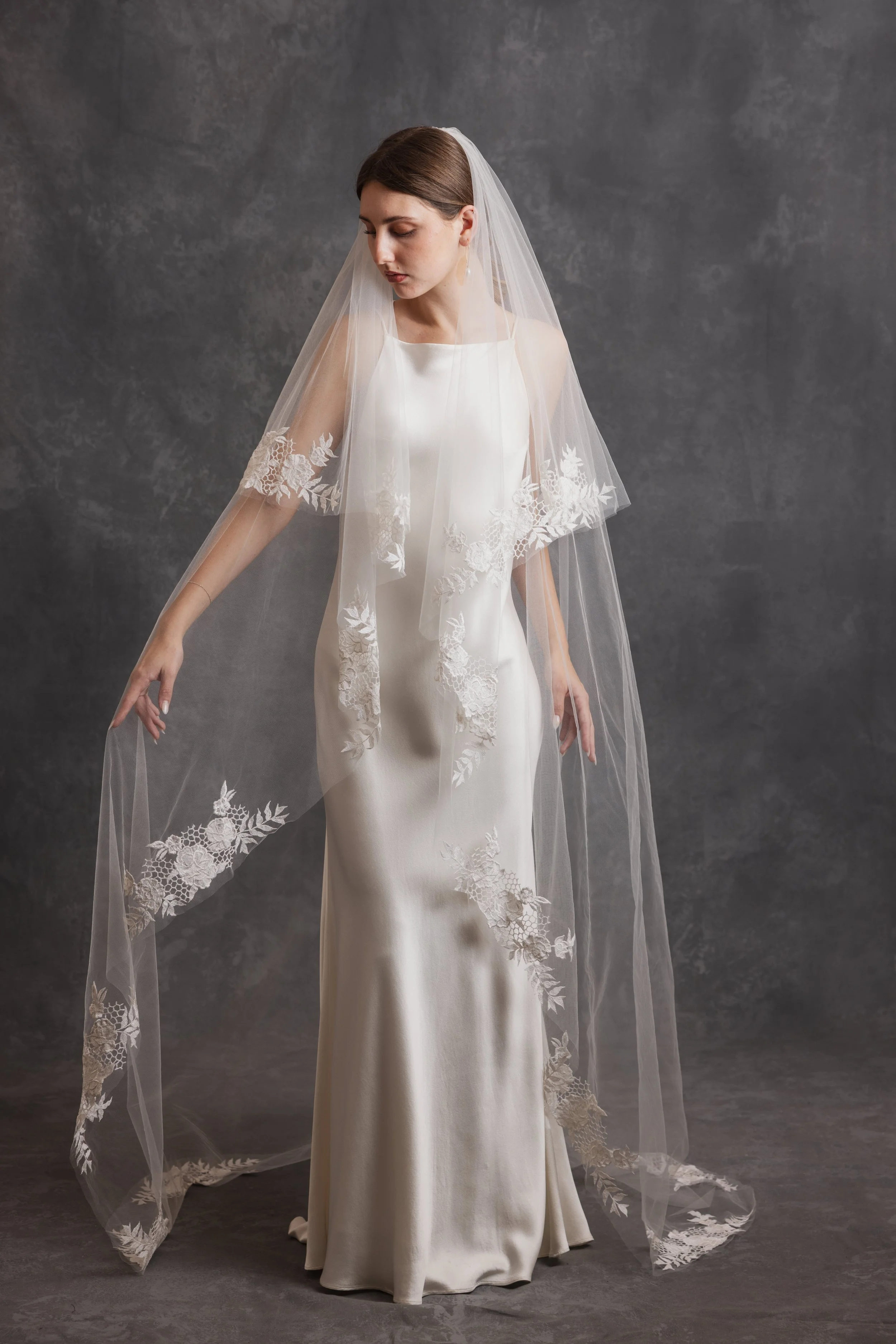 Honeycomb Lace Veil