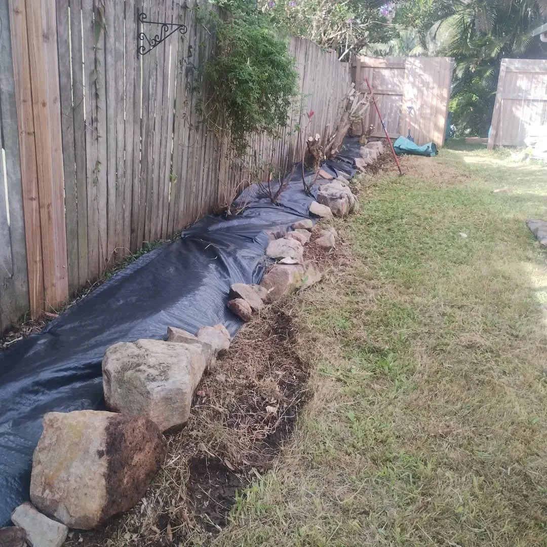 I've been working on my garden for a few months now. There was a lot of prior research, a lot of thinking, plan drawing and so on to begin this! I was held off for quite some time earlier in the year due to the rain but now we're receiving this glori