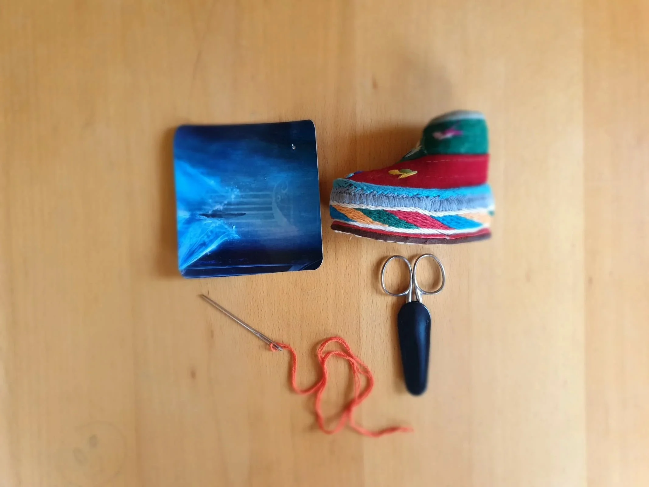 montessori toddler activity in noosa on the sunshine coast of sewing for eye hand coordination at tesorini montessori