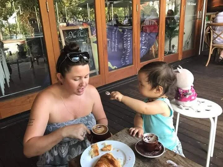 amber de vogt mother and child montessori
