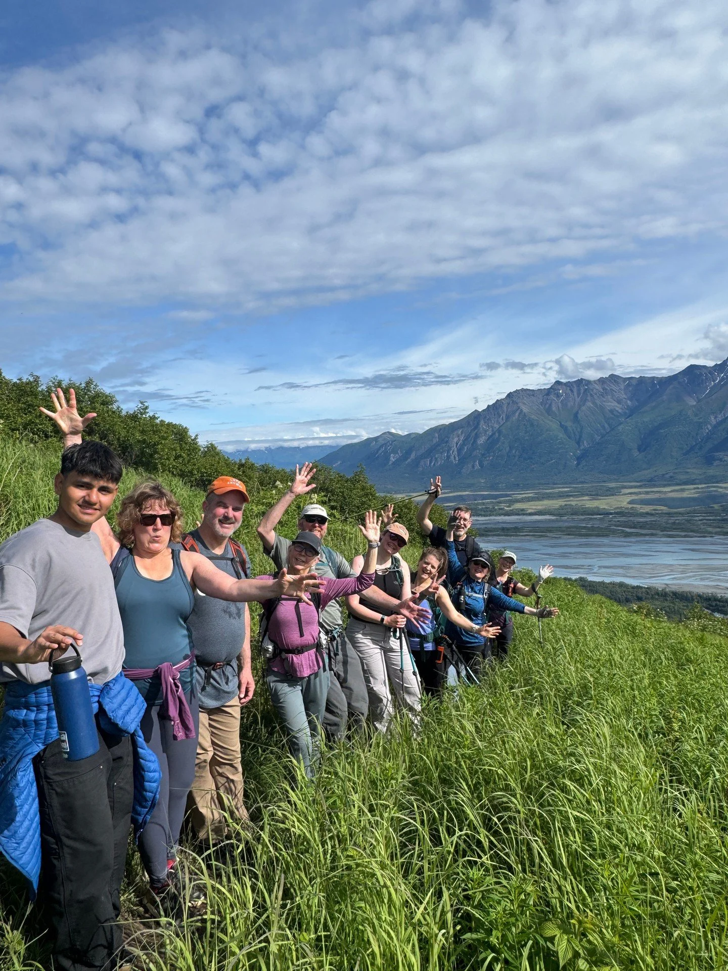 🚶&zwj;♂️&zwj;➡️🚶&zwj;♀️&zwj;➡️FREE Quarterly Community Hike: Pioneer Peak to 1st Table⁠
Sat. Sept 26⁠
⁠
👉Registration required👈⁠
🥾 Mileage: Approximately 5 miles⁠
🥾 Elevation Gain: About 2,100 feet⁠
🥾 Estimated Hiking Time: About 4 hours⁠
🥾 I