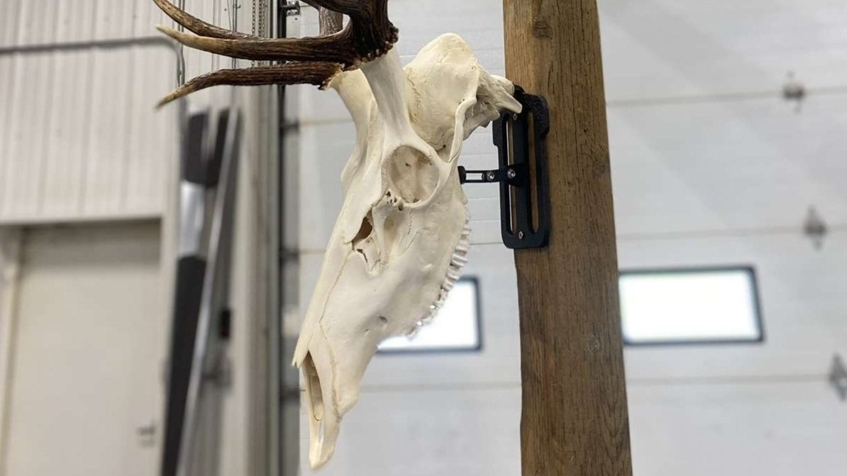 Elk Euro mount hanger