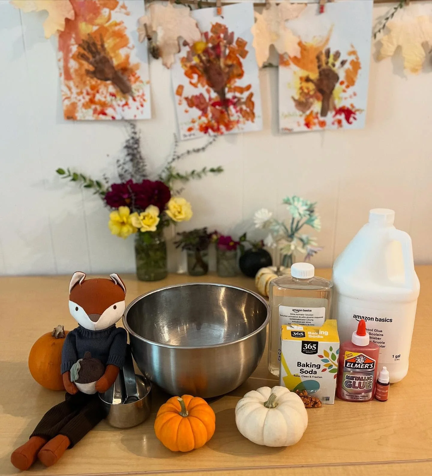 Happy Fall! Our classroom is starting to feel a bit more cozy and we&rsquo;re loving it! This week we made fall and Halloween inspired slime. The class has been enjoying this oozy and spooky sensory experience 🍂👻🎃