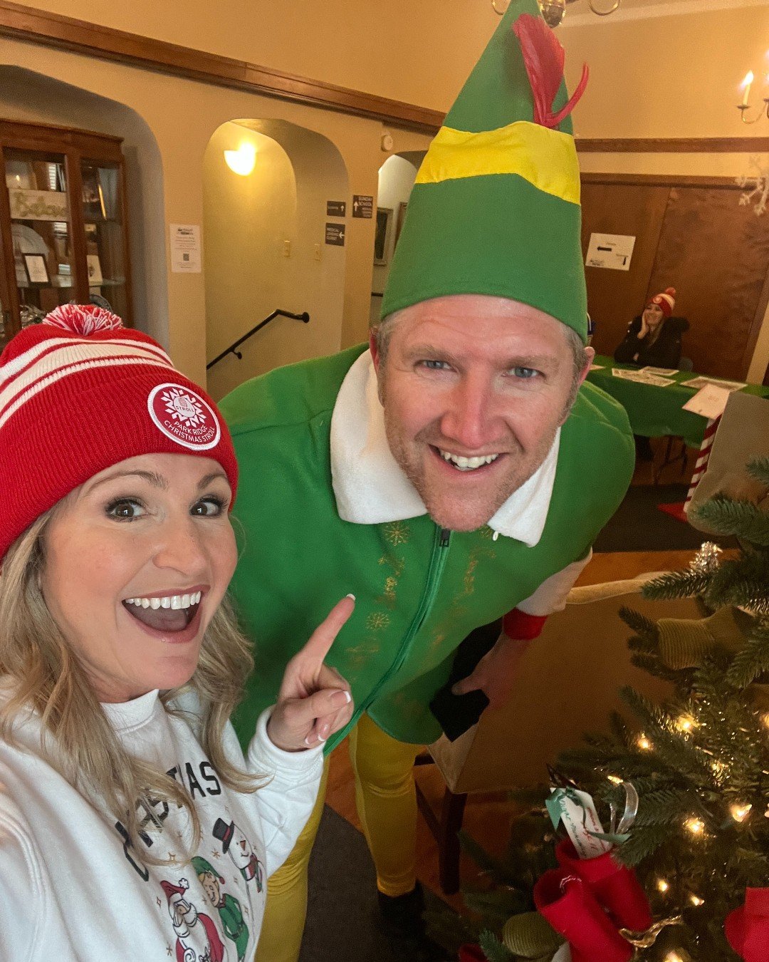 November invites us to pause, reflect, and give thanks for our families, friends, neighbors, and the incredible community we share here in Park Ridge 💛

This month, we honor our veterans, celebrate togetherness, and welcome the joy of the holiday se