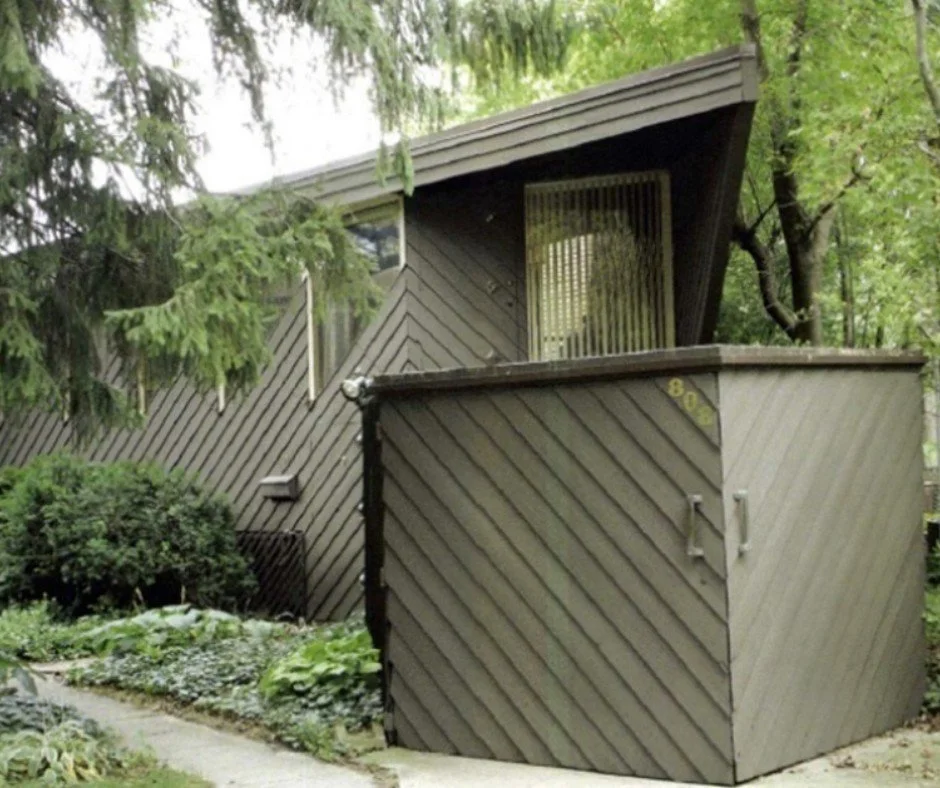 Did you know Park Ridge is home to a historic Bruce Goff design? 🏡

The Unseth House, built in 1940, was one of the architect&rsquo;s earliest residential projects and remains a designated Park Ridge Landmark.

More on this architectural gem inside 