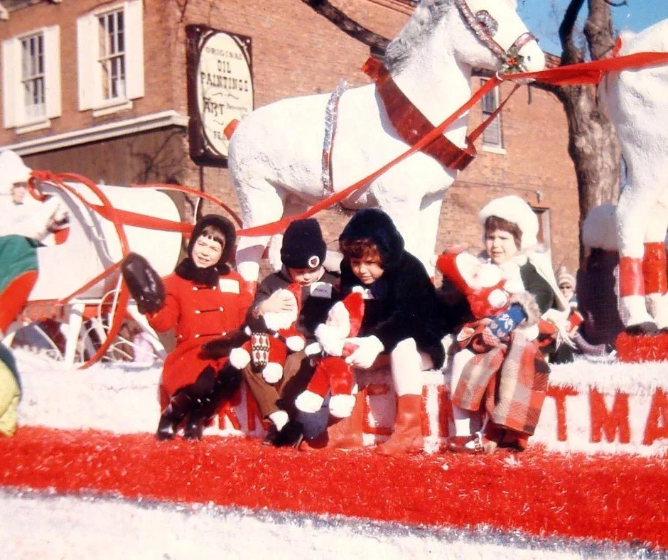 In 1969, Park Ridge lit up the season with a Christmas parade that brought Santa on a sleigh down Northwest Highway. 🎅🏻

Crowds gathered, kids cheered, and the tradition of festive joy was alive and well, just like it is today. 🎊

Vic Larson share