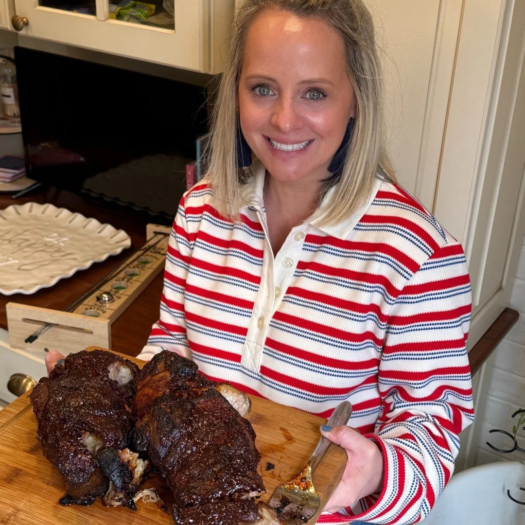Looking for a crowd-pleasing dish this season? 🍽️

Try Meghan Waldeck's Mexican Bo Ss&auml;m, a perfect crowd-pleaser for any gathering! 🎉

Ingredients:
&bull; 5 lb pork shoulder
&bull; 1/2 cup granulated sugar
&bull; 1/2 cup kosher salt
&bull; 5 t