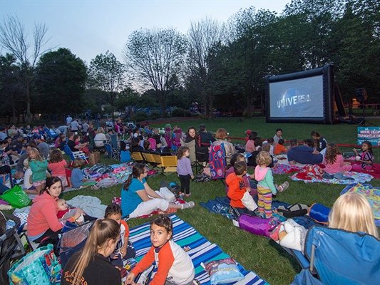 Movies in the Park – The Grinch