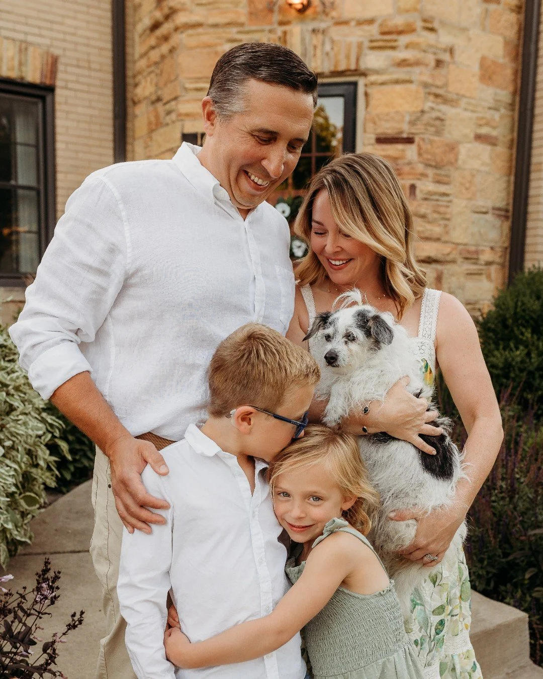 Some of the strongest communities are built through everyday moments, lending a hand, cheering from the sidelines, and making time for neighbors. ✨

For Holly and Dan Constantini, giving back comes naturally. Whether volunteering, sponsoring local ev
